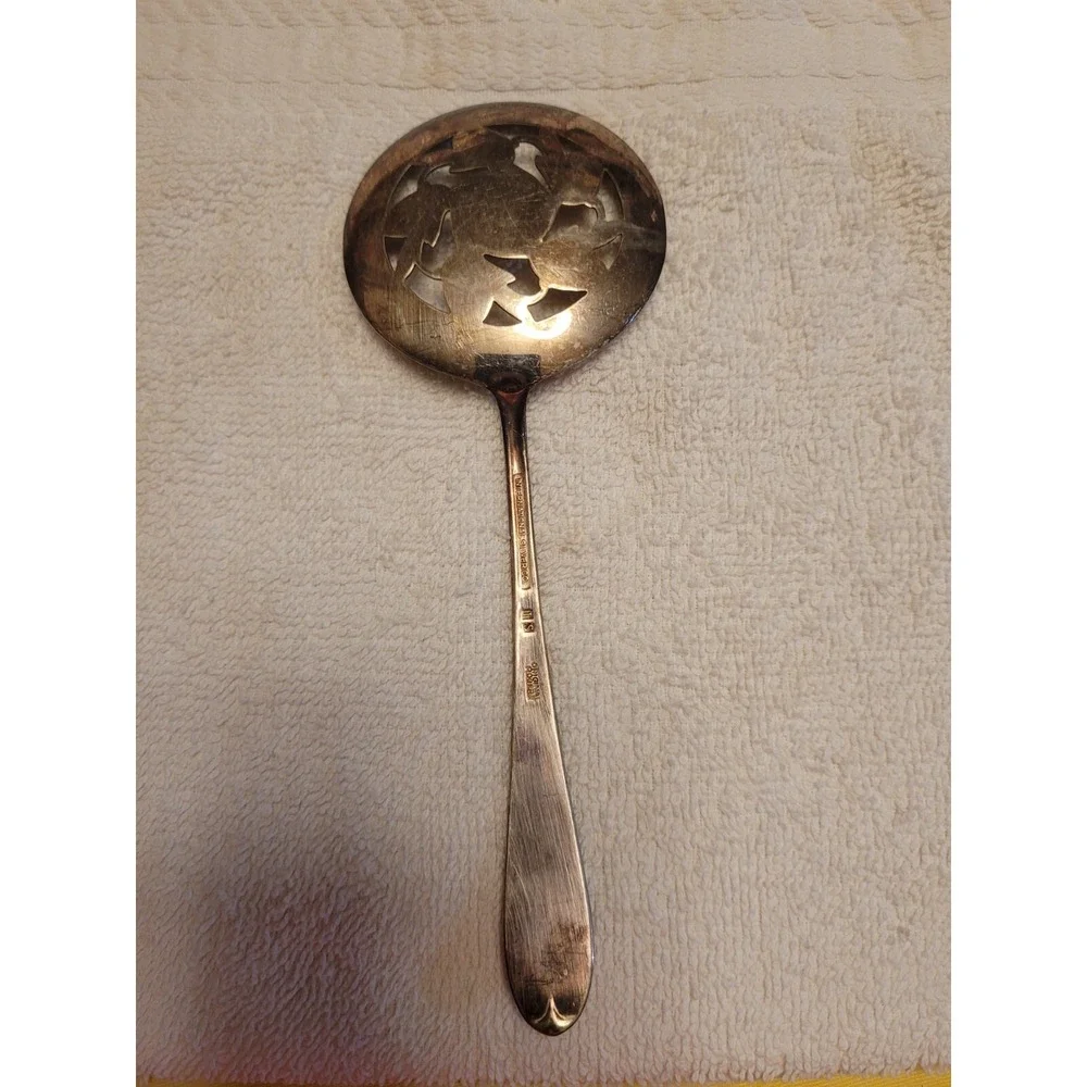 Vintage Original Rogers Estate Silverplate Pierced Tomato Server Spoon 7.5 in.